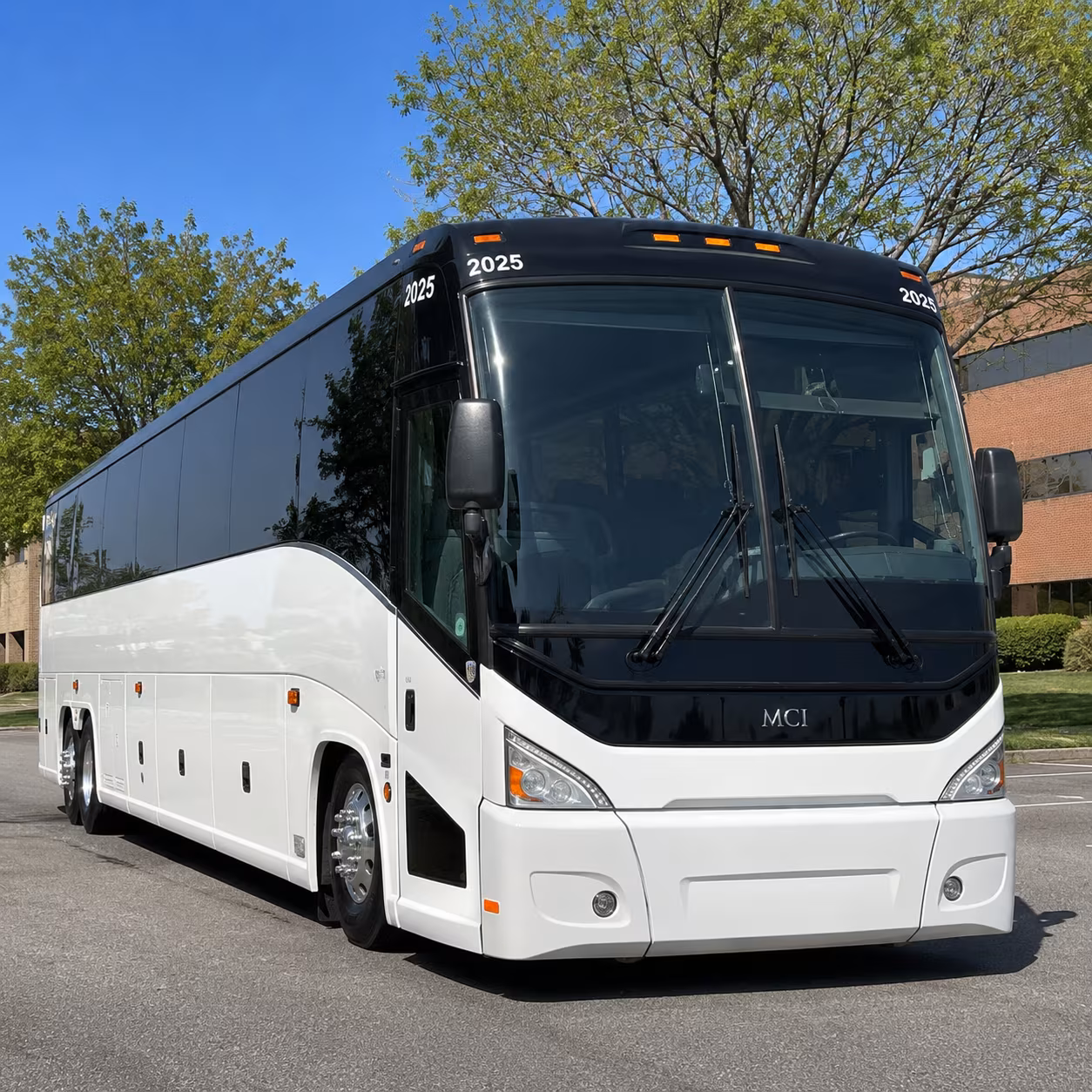 one bus makes the trip to tsongas center in lowell a whole lot better